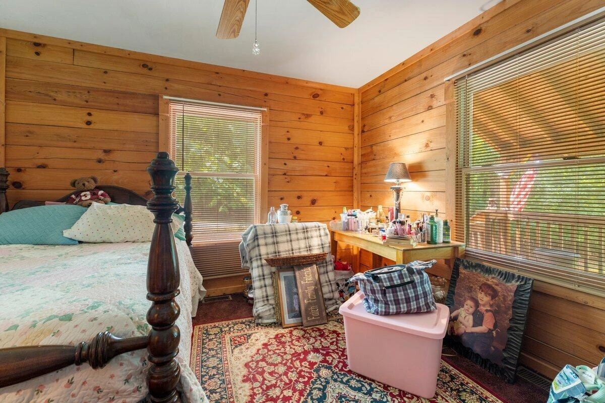 1239 Hummingbird LN - Photo 19