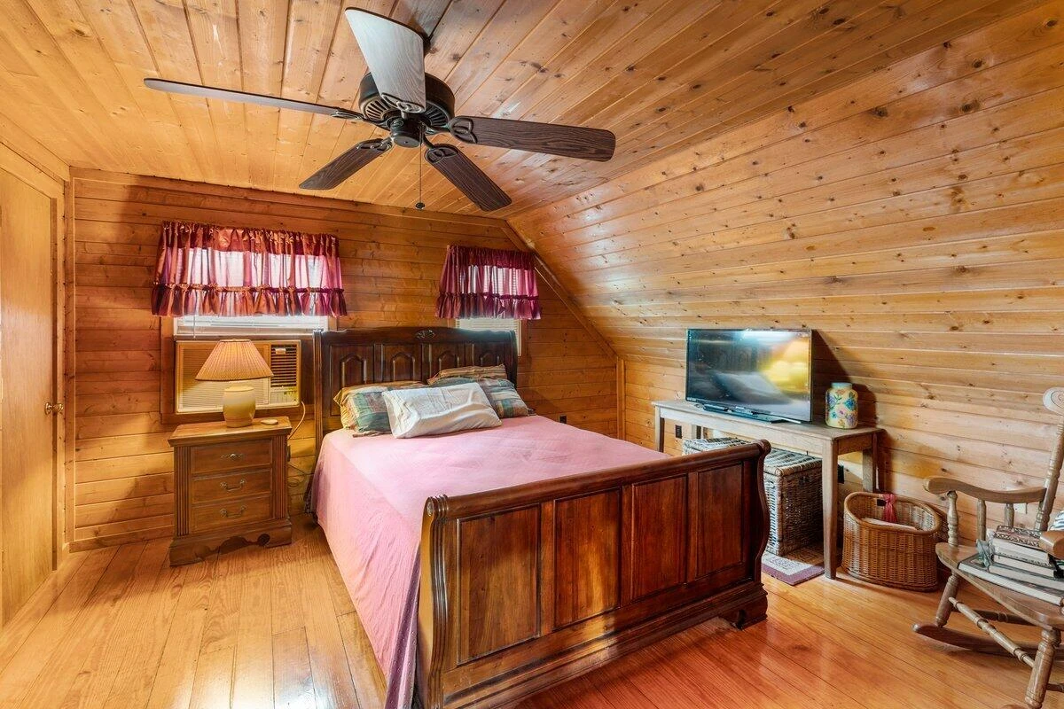1239 Hummingbird LN - Photo 21