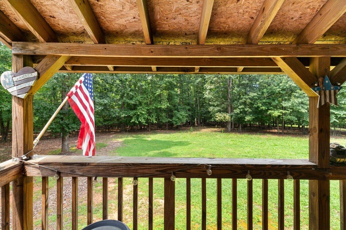1239 Hummingbird LN - Photo 31