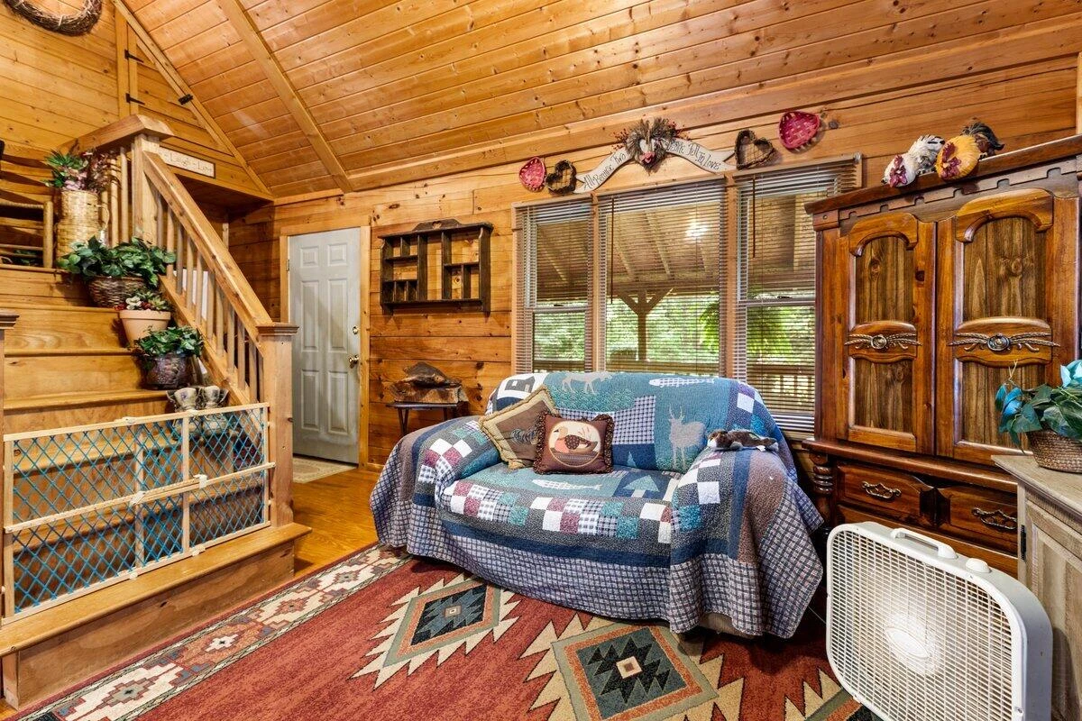 1239 Hummingbird LN - Photo 9