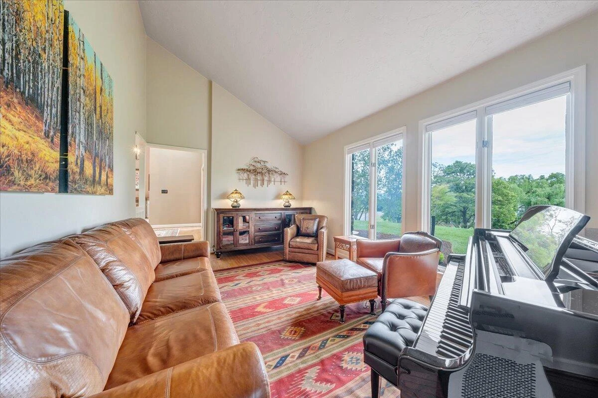 5319 McVitty RD - Photo 13