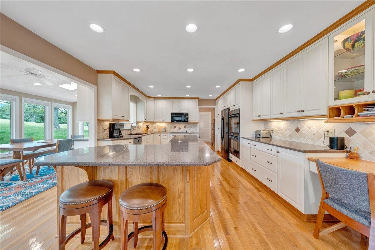5319 McVitty RD - Photo 25