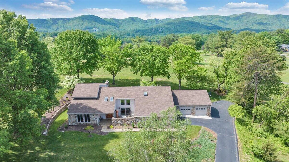 5319 McVitty RD - Photo 3