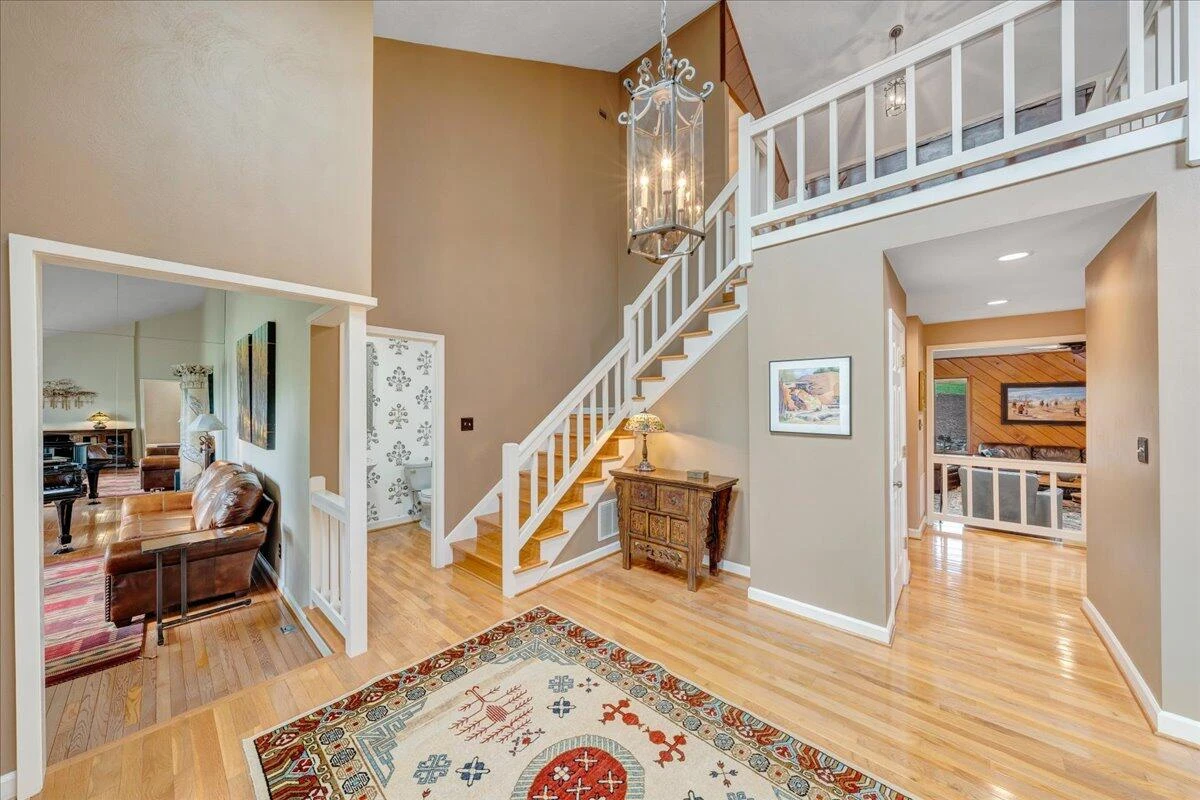 5319 McVitty RD - Photo 9