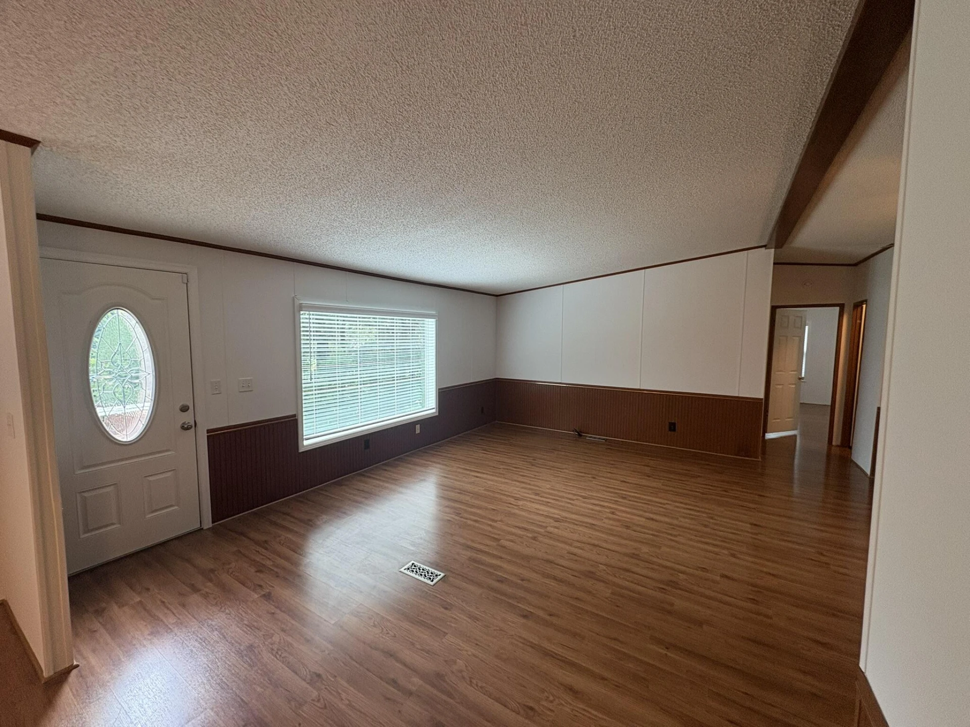 7526 Apple Grove LN SW - Photo 4