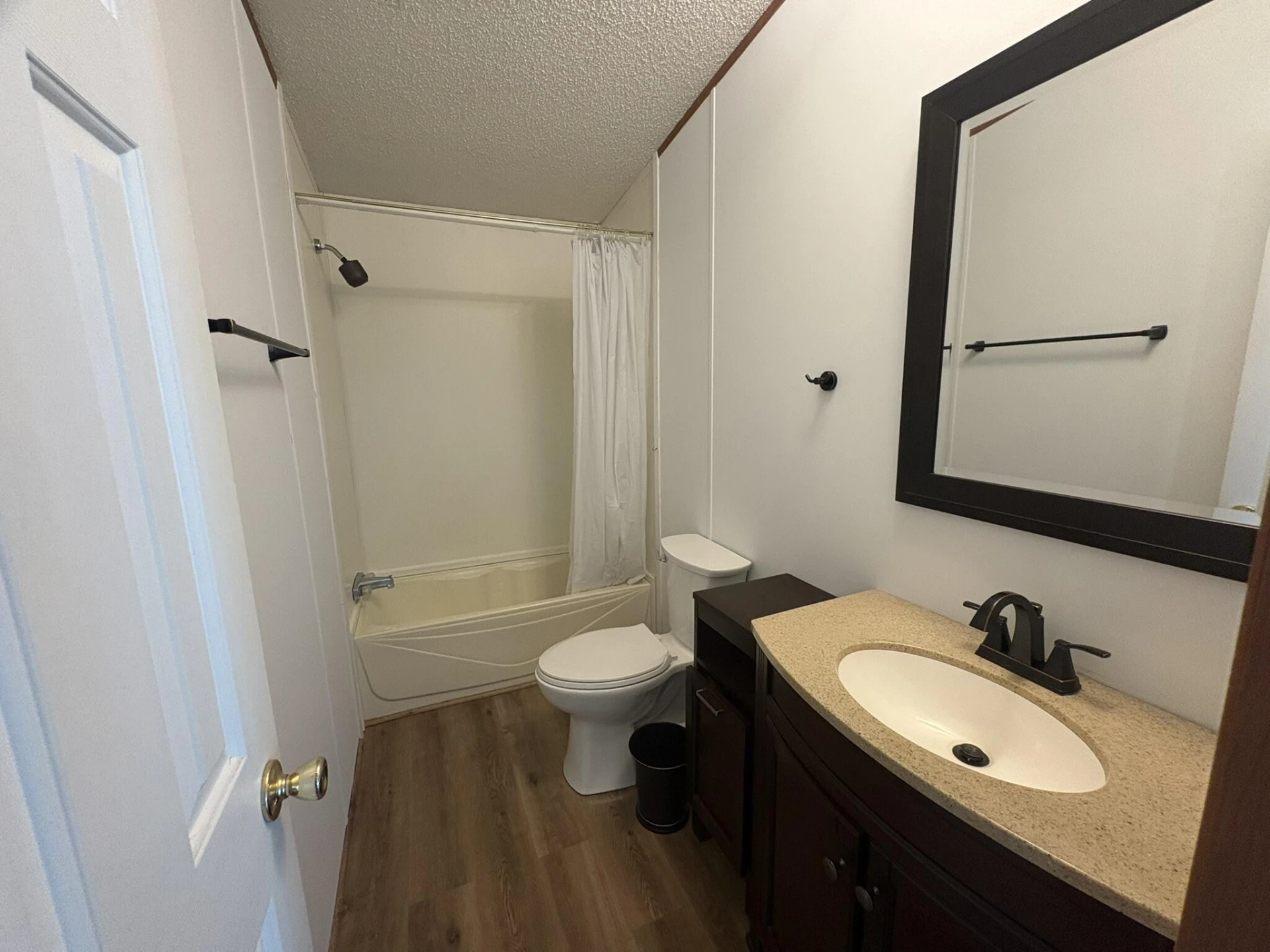 7526 Apple Grove LN SW - Photo 8