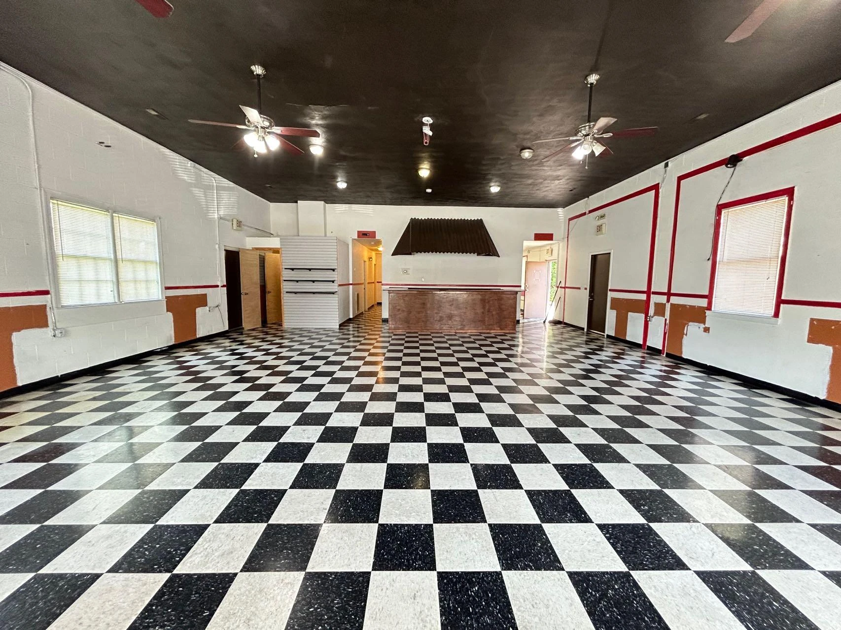 5105 Melrose AVE NW - Photo 3