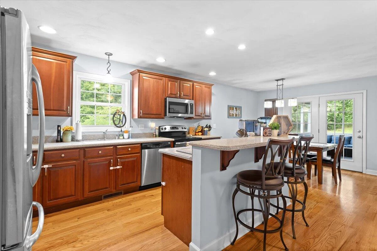 713 Hugh AVE - Photo 13