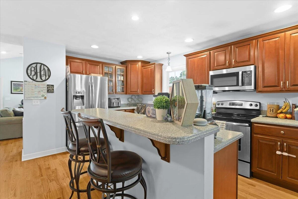 713 Hugh AVE - Photo 17