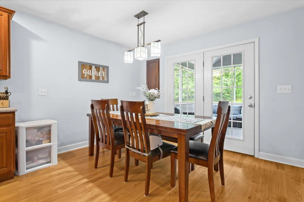 713 Hugh AVE - Photo 18