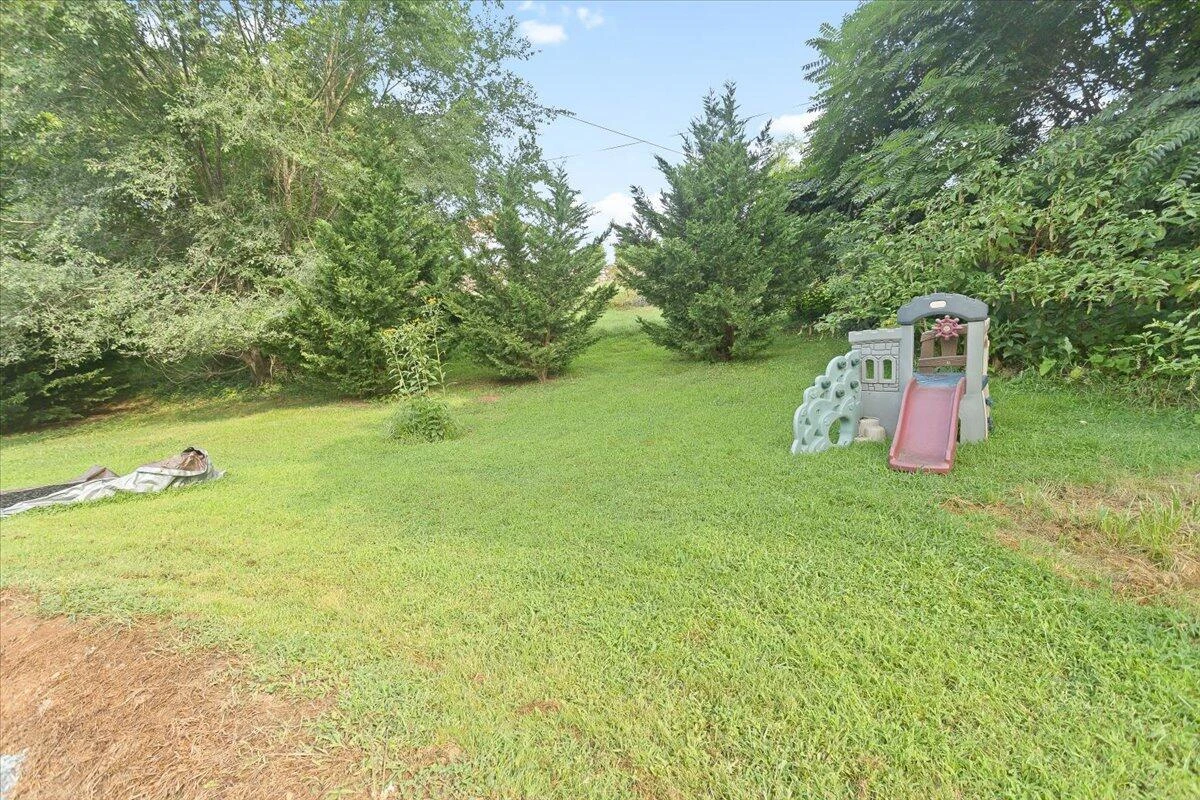 713 Hugh AVE - Photo 21