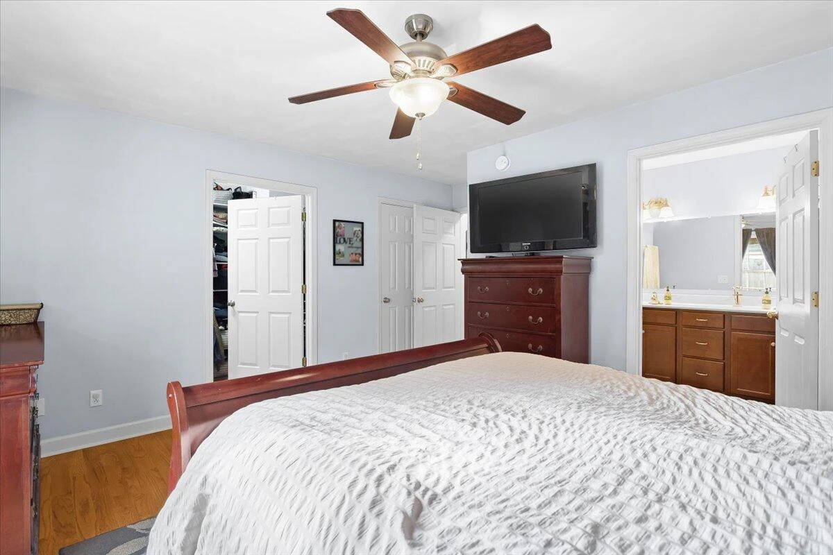 713 Hugh AVE - Photo 26