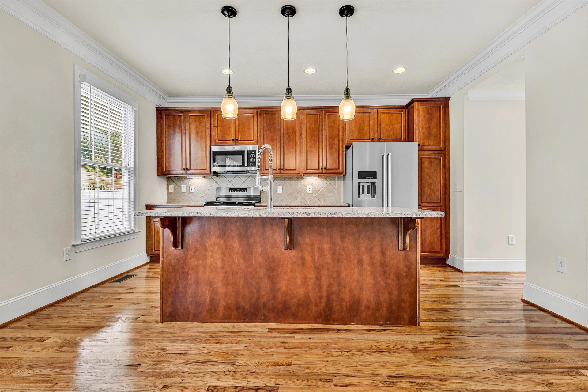 3823 Greenway DR SW - Photo 14