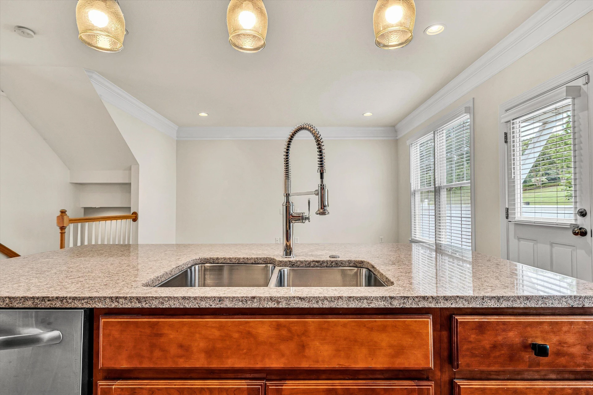 3823 Greenway DR SW - Photo 16