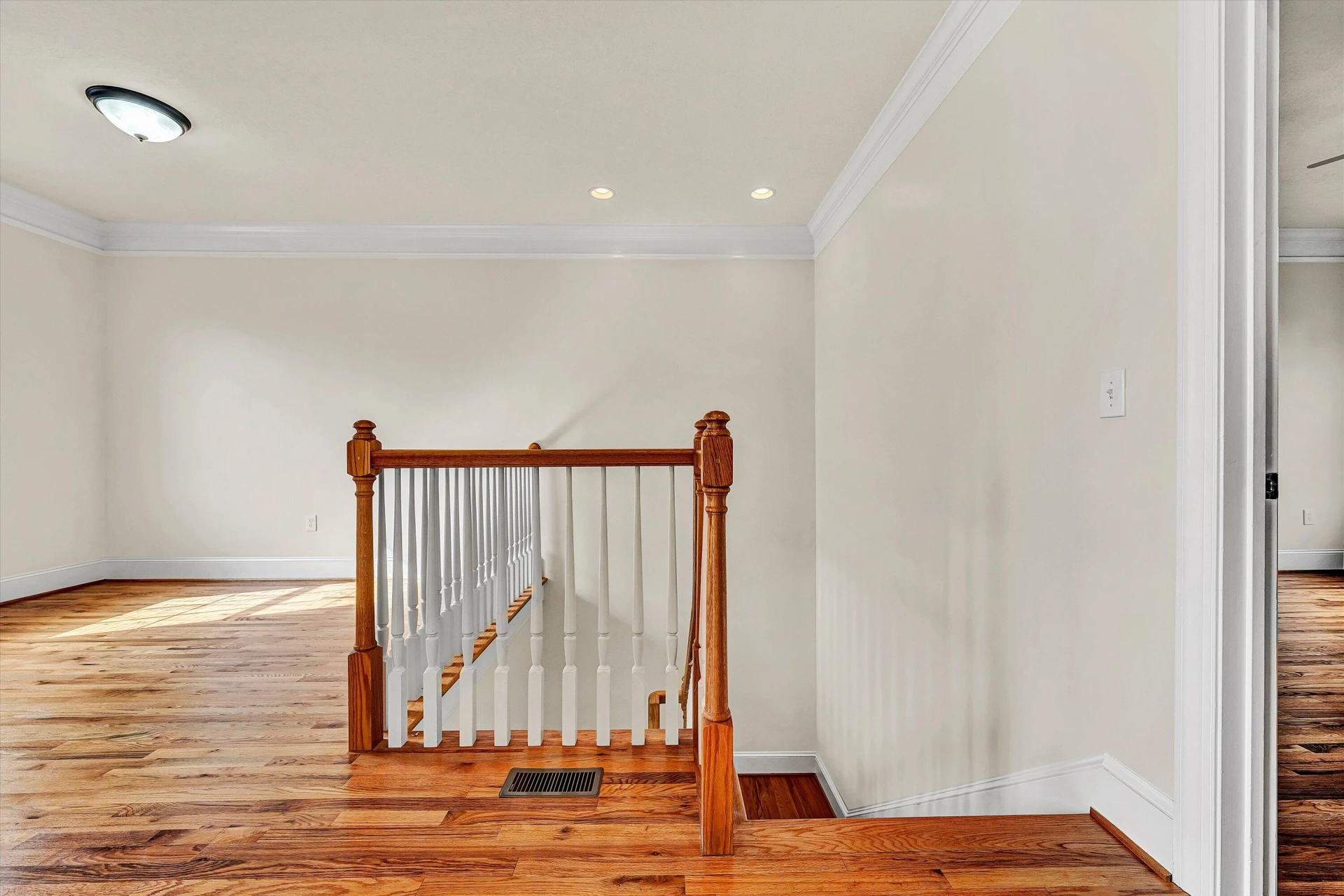 3823 Greenway DR SW - Photo 20