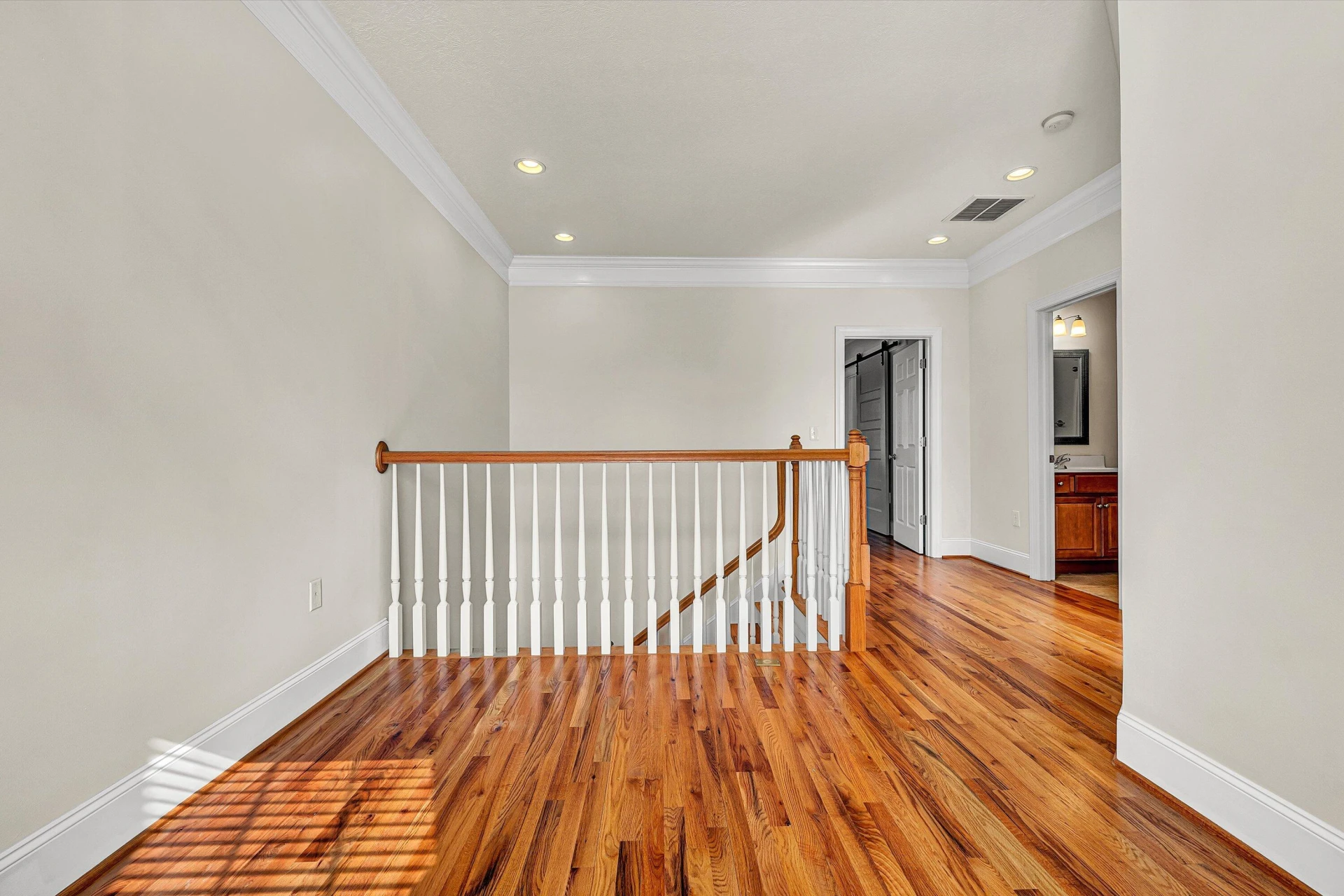 3823 Greenway DR SW - Photo 22
