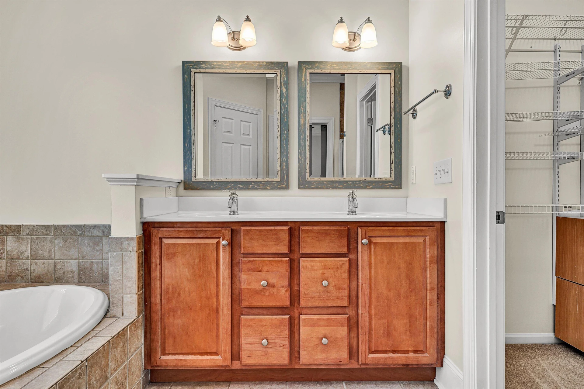 3823 Greenway DR SW - Photo 28