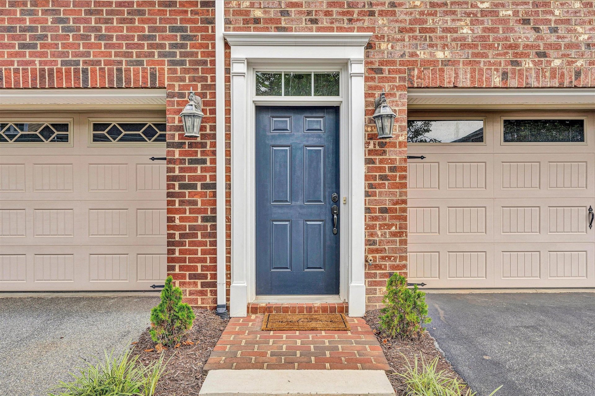 3823 Greenway DR SW - Photo 3