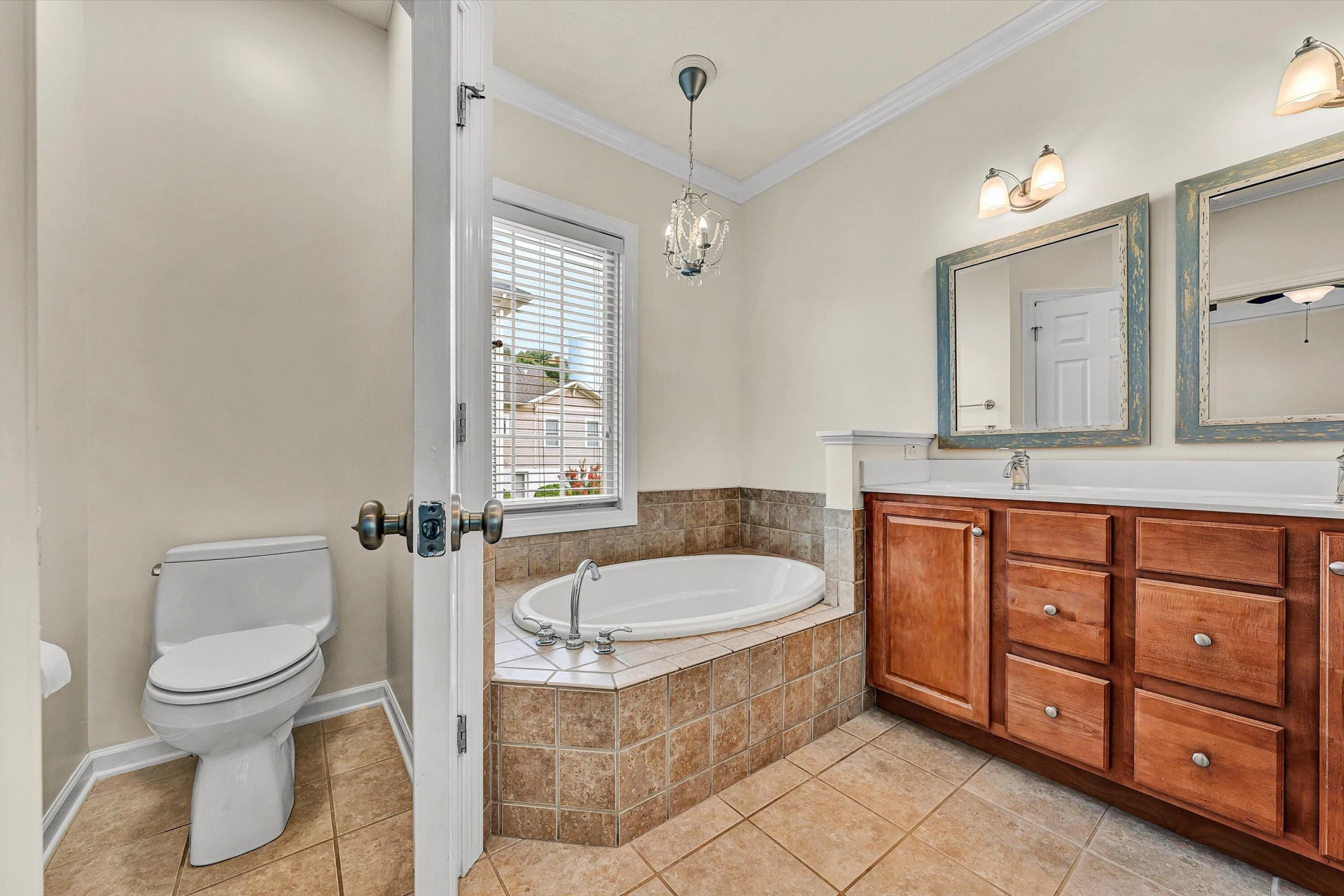 3823 Greenway DR SW - Photo 32