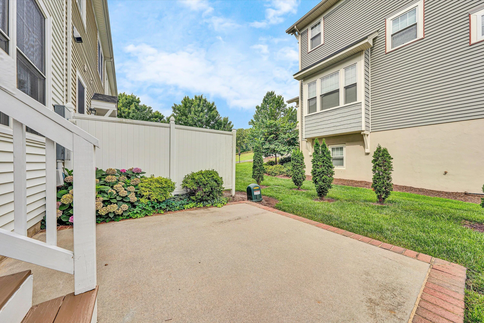 3823 Greenway DR SW - Photo 33