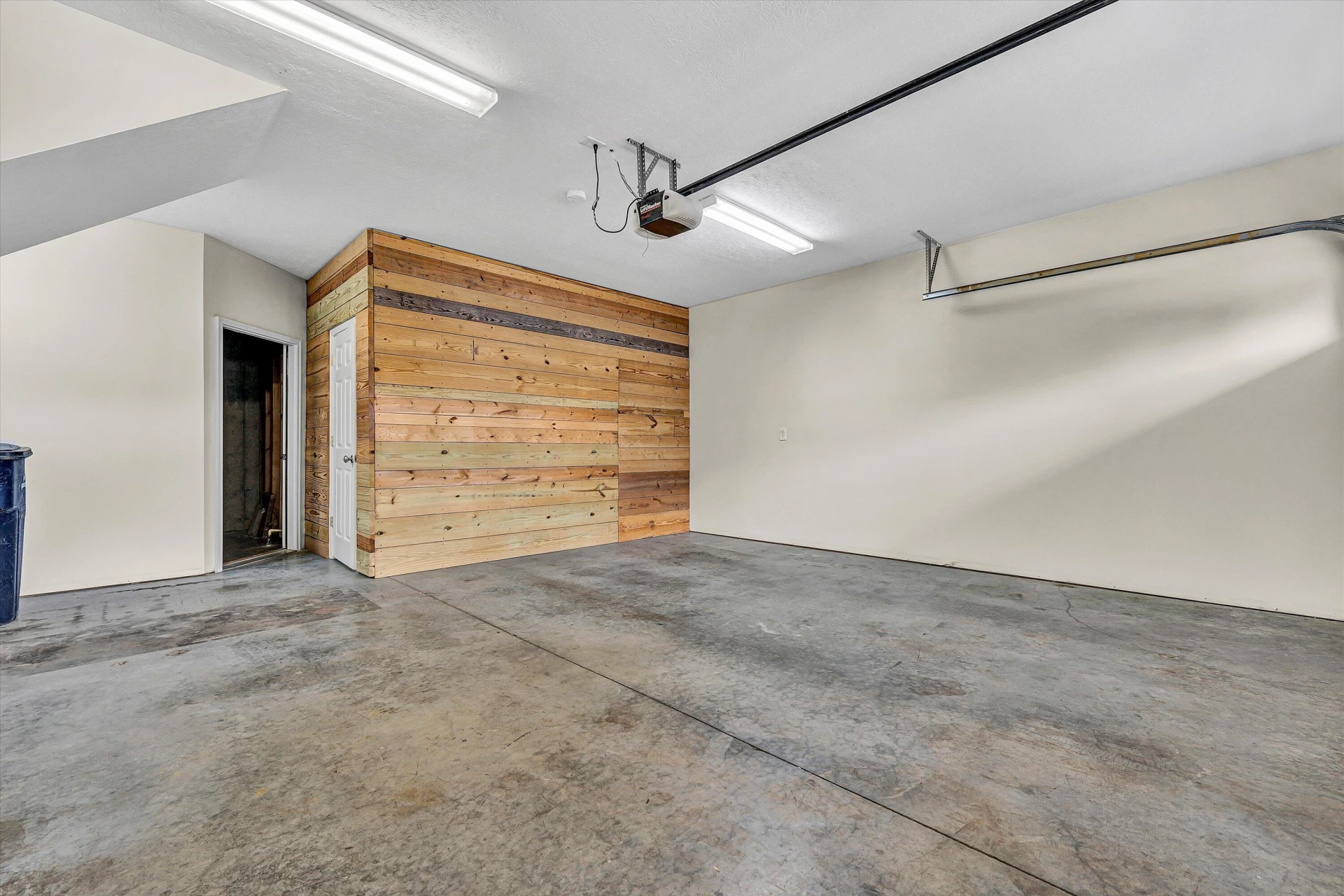 3823 Greenway DR SW - Photo 38