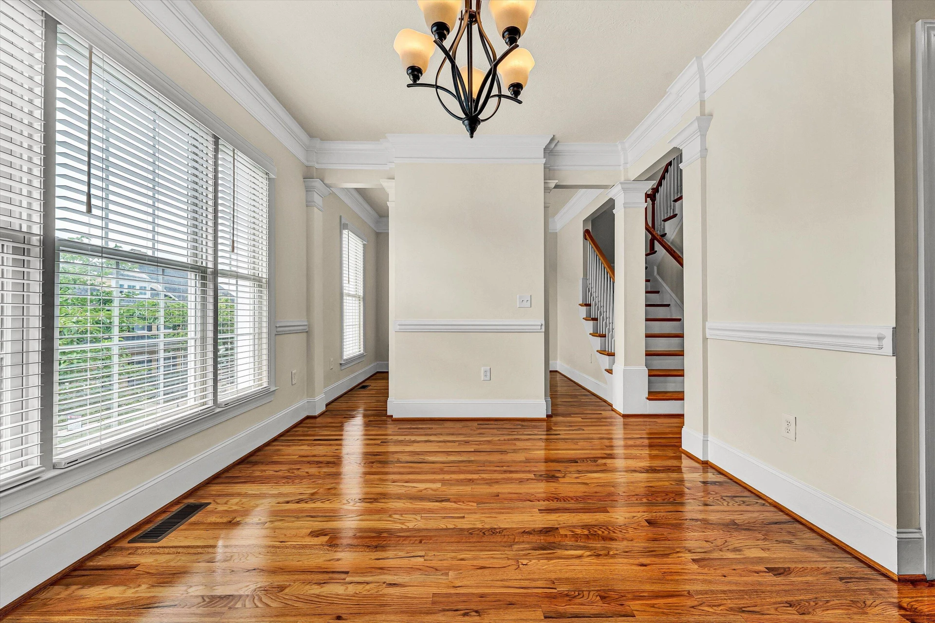 3823 Greenway DR SW - Photo 8