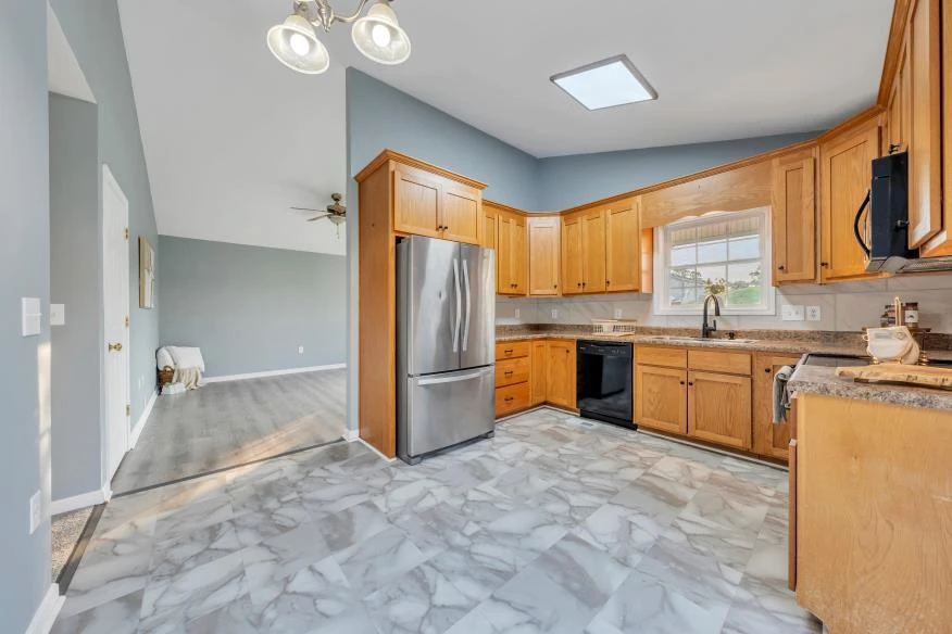 1349 Archbold AVE NE - Photo 12