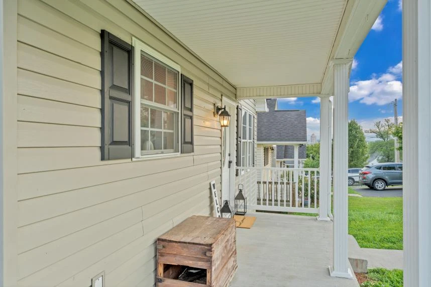 1349 Archbold AVE NE - Photo 31