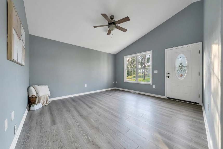 1349 Archbold AVE NE - Photo 8