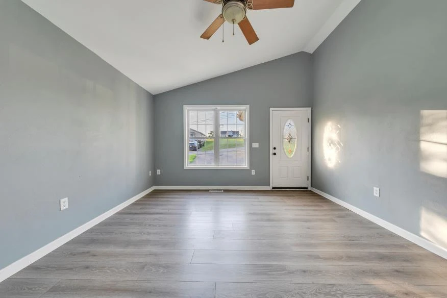 1349 Archbold AVE NE - Photo 9