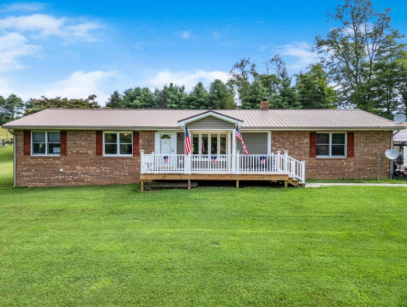 437 Posey RD NW - Photo 4
