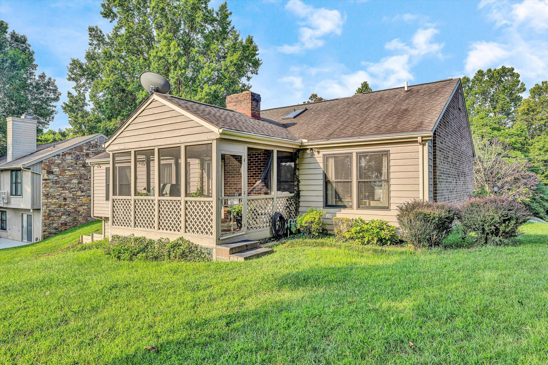 1930 McVitty RD - Photo 13