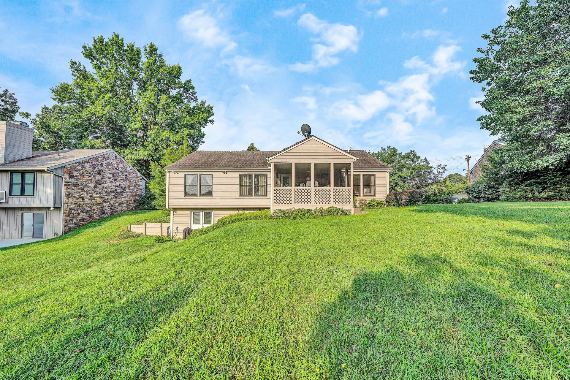 1930 McVitty RD - Photo 15