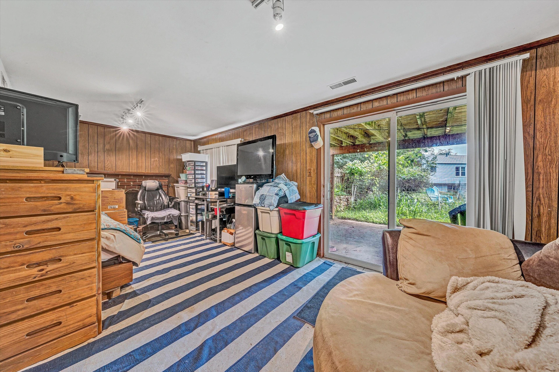 3920 Kentland DR - Photo 16