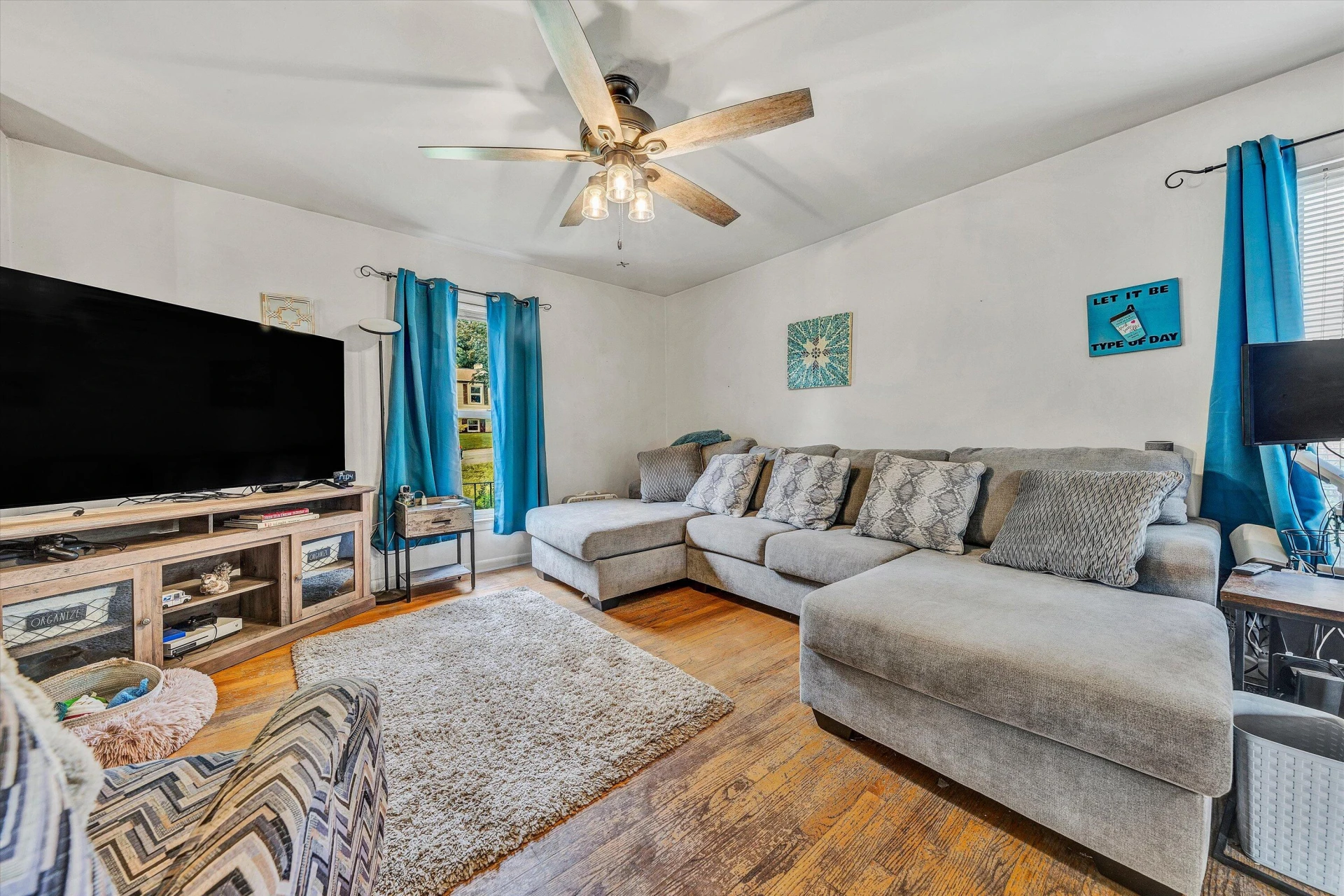 3920 Kentland DR - Photo 5