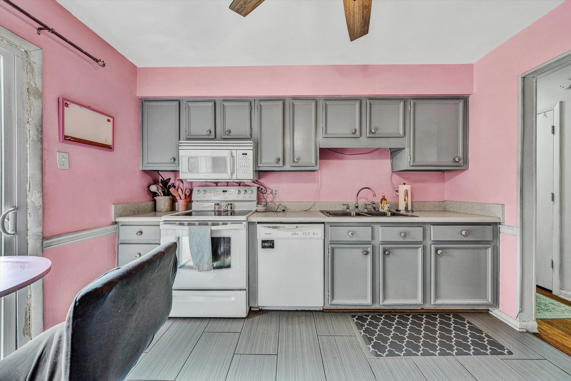 3920 Kentland DR - Photo 8