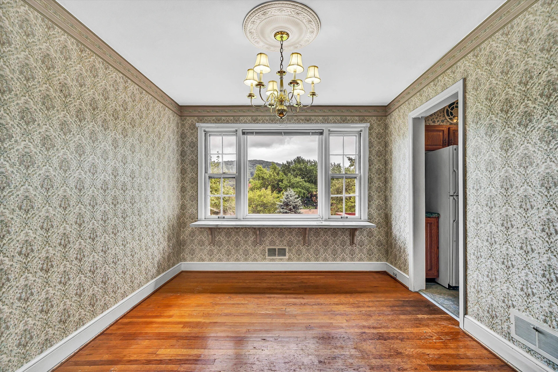 2622 Wycliffe AVE SW - Photo 12