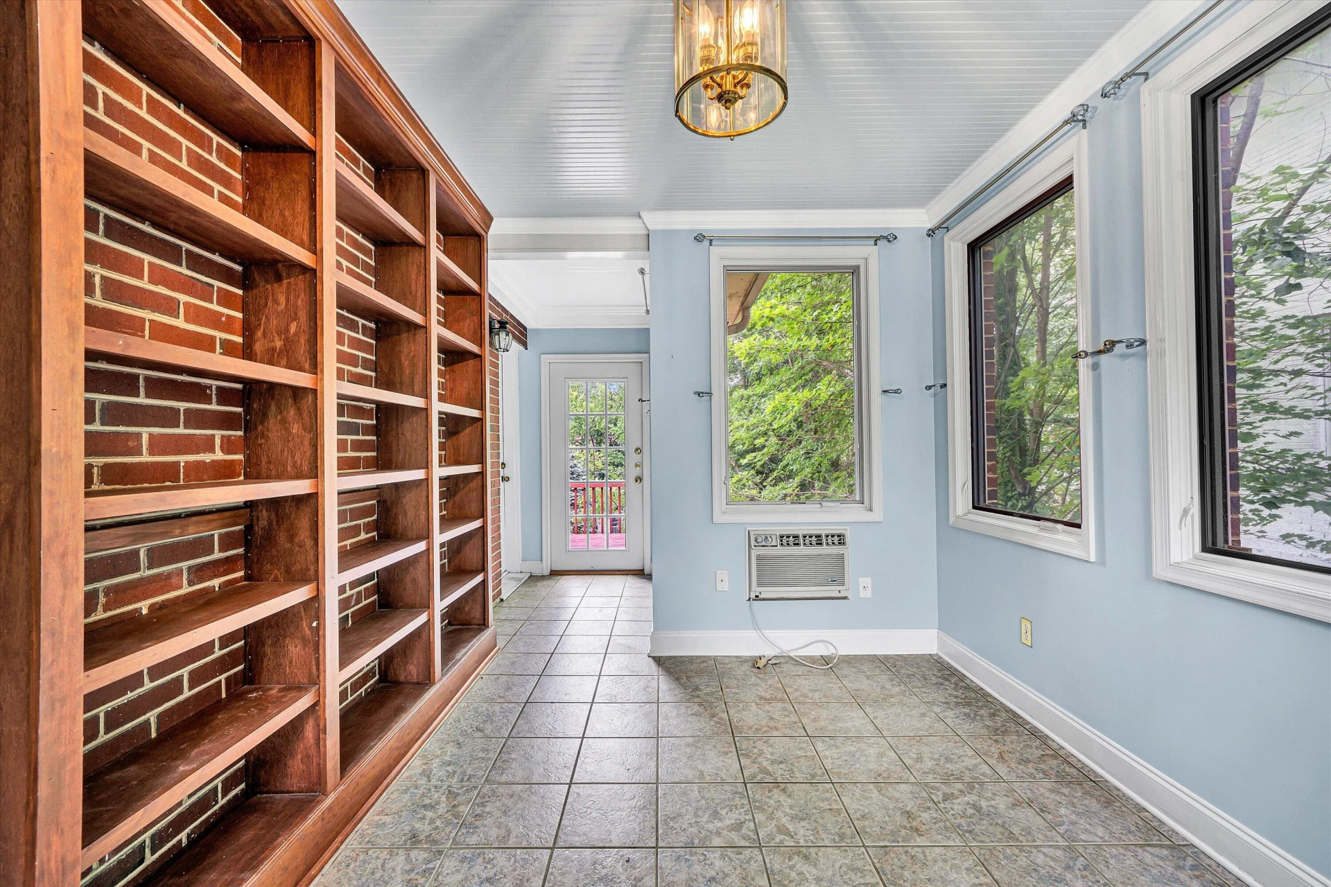 2622 Wycliffe AVE SW - Photo 6