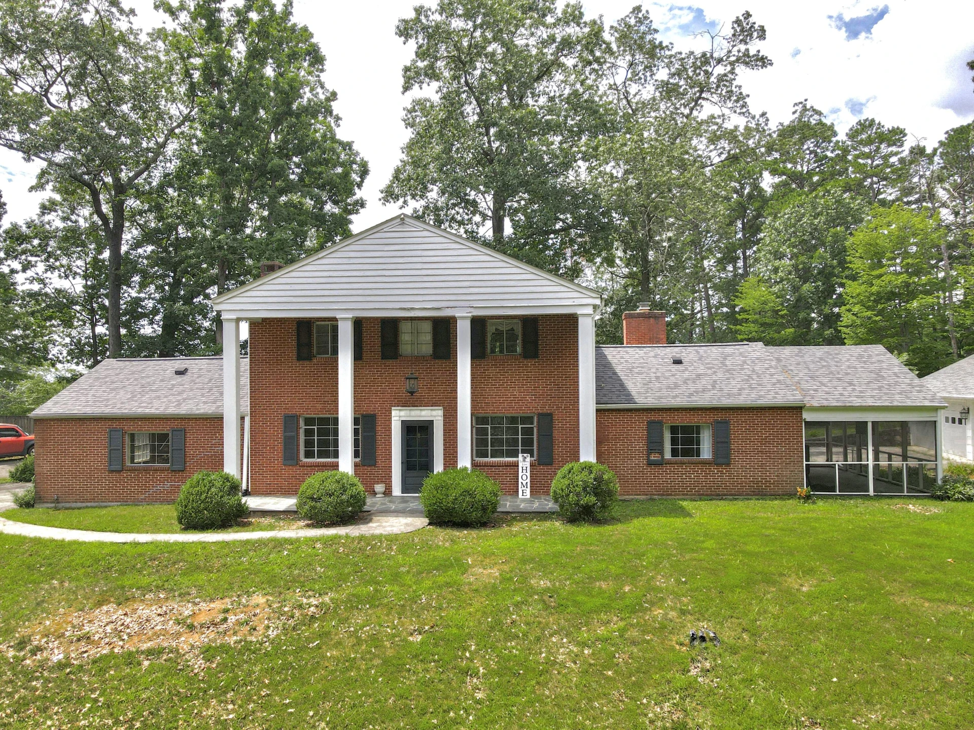 8212 Loman DR