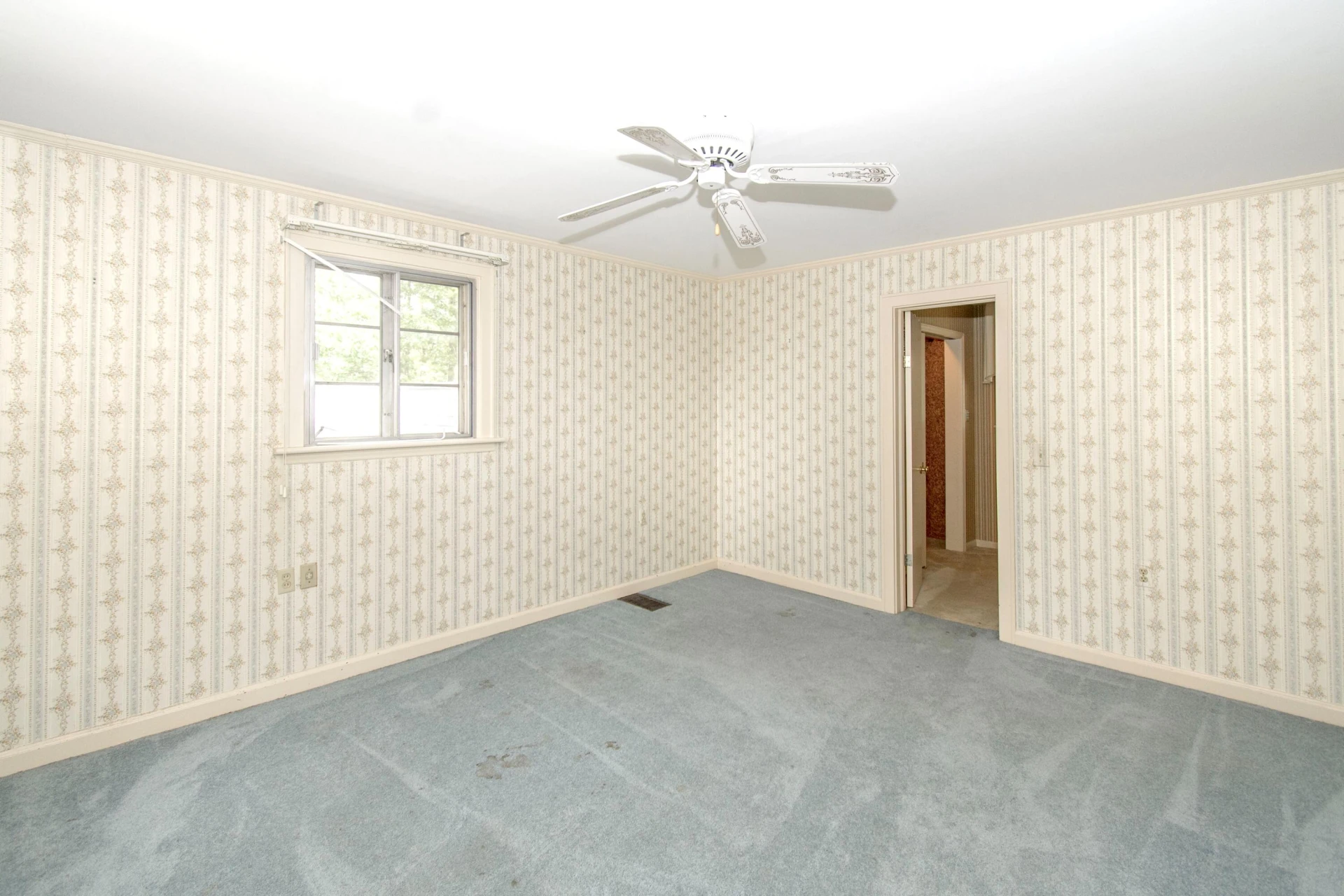 8212 Loman DR - Photo 22