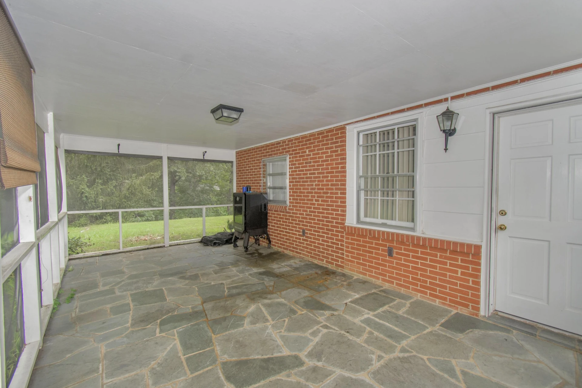 8212 Loman DR - Photo 30