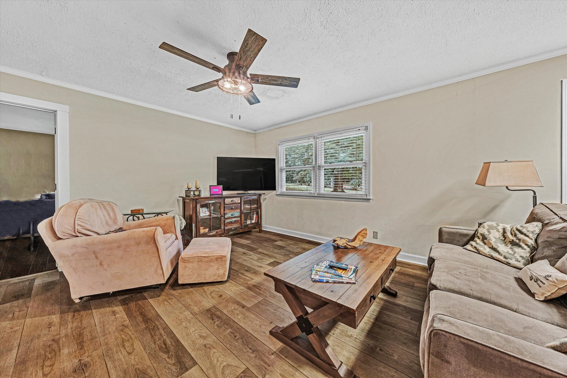 154 Brooks Point LN - Photo 13