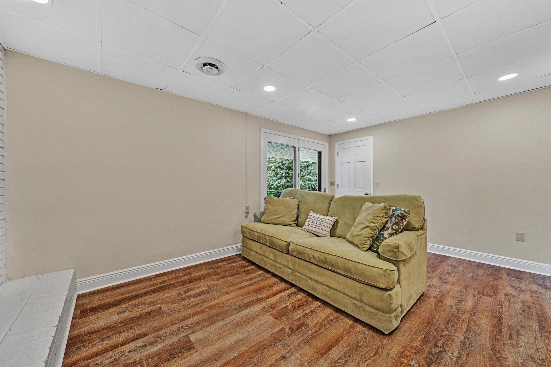 154 Brooks Point LN - Photo 28