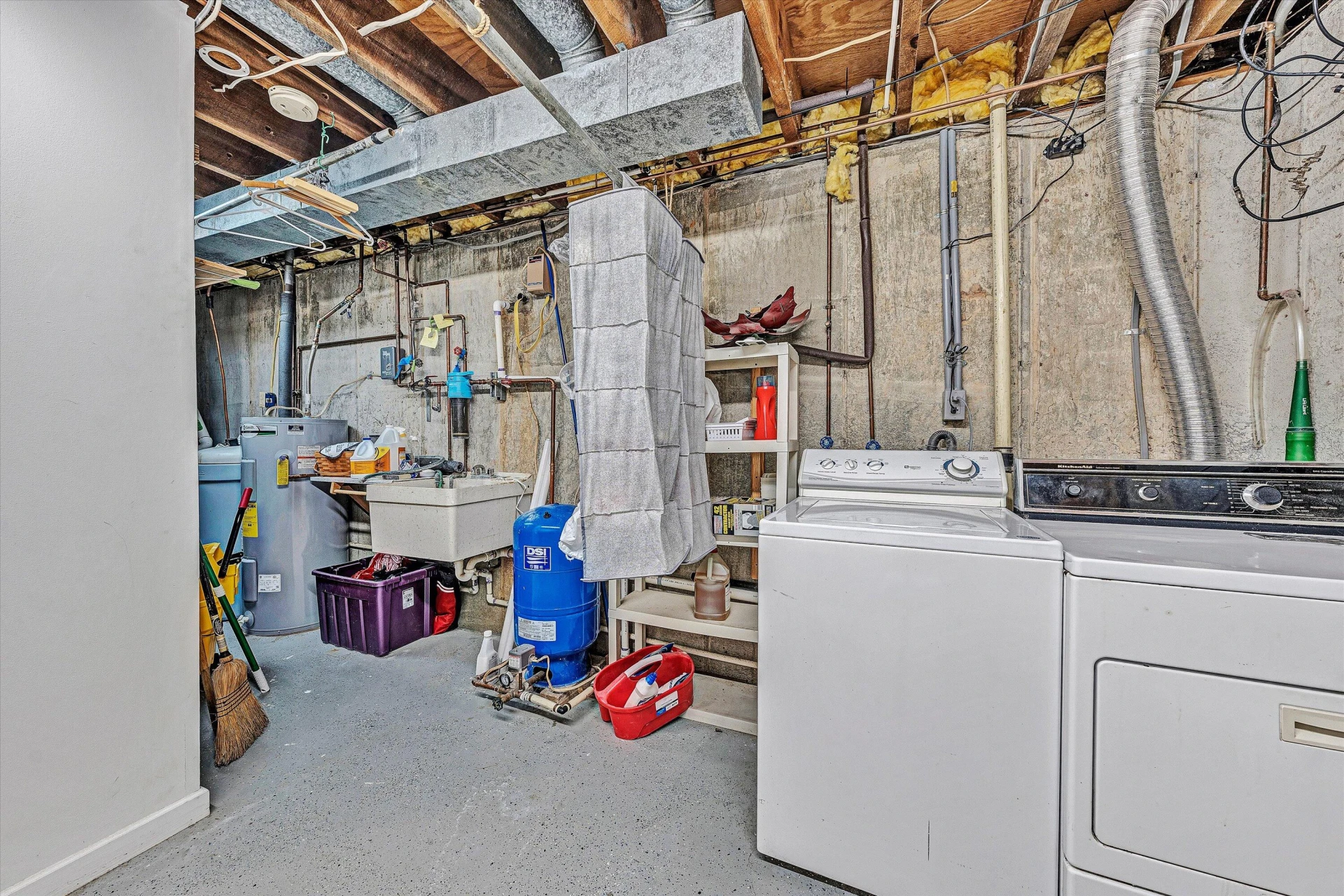 154 Brooks Point LN - Photo 35