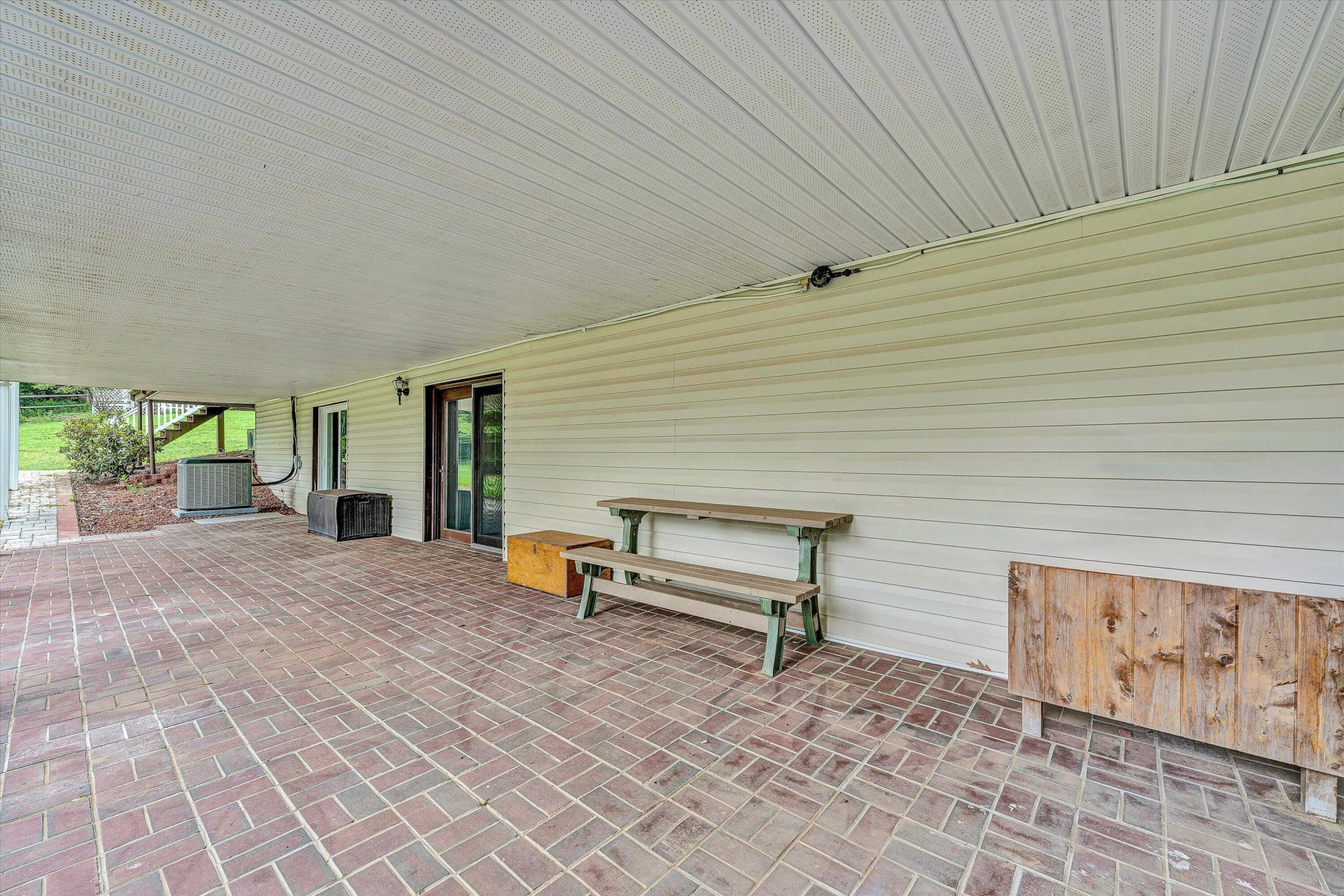 154 Brooks Point LN - Photo 38