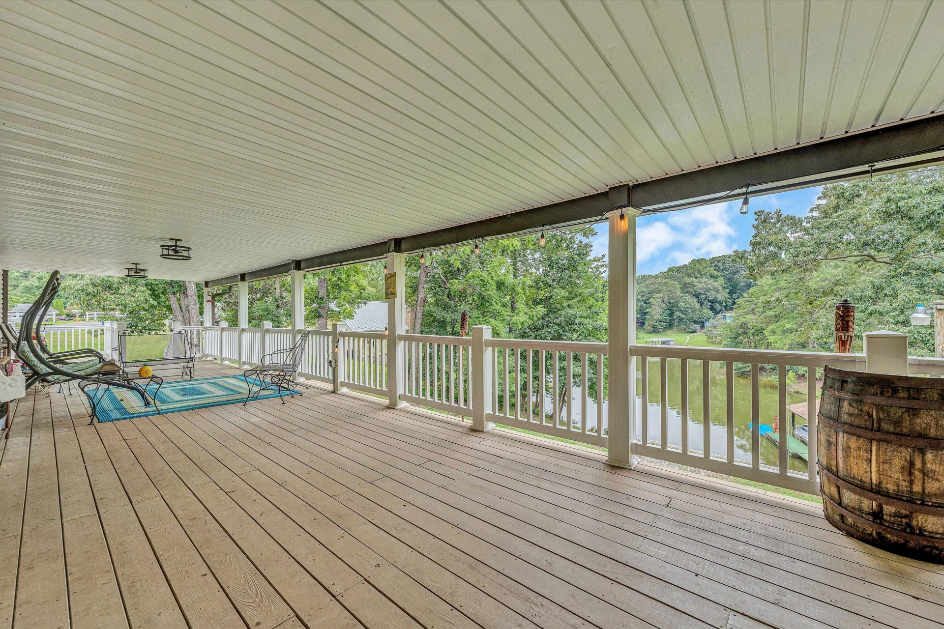 154 Brooks Point LN - Photo 41