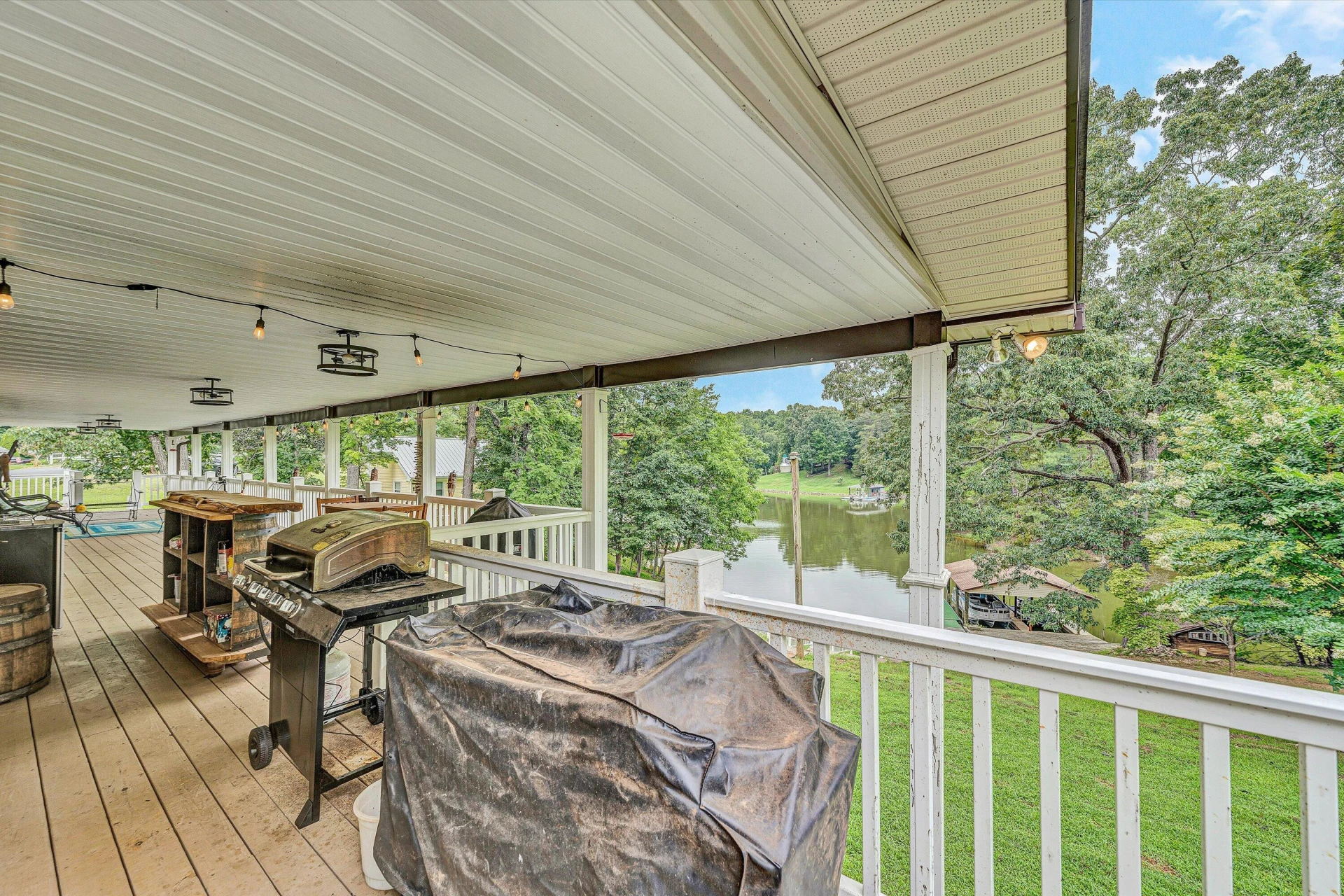 154 Brooks Point LN - Photo 44