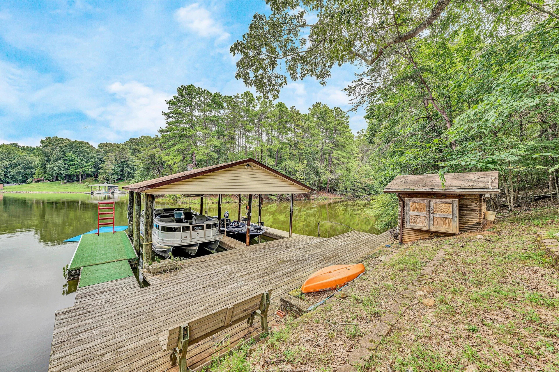 154 Brooks Point LN - Photo 47