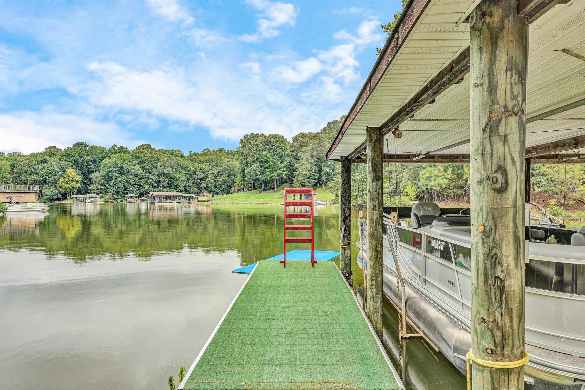 154 Brooks Point LN - Photo 48