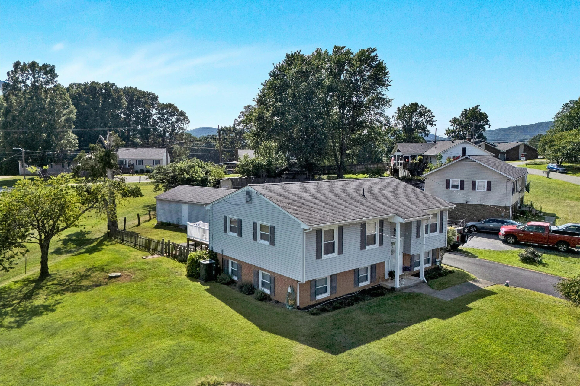 1629 Indian Rock RD - Photo 46